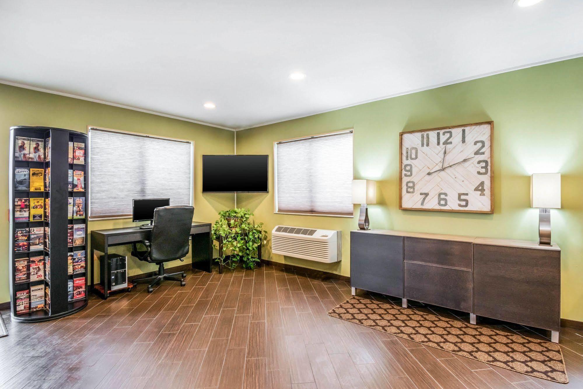 Motel 6 Lancaster, Pa Fertility Bagian luar foto