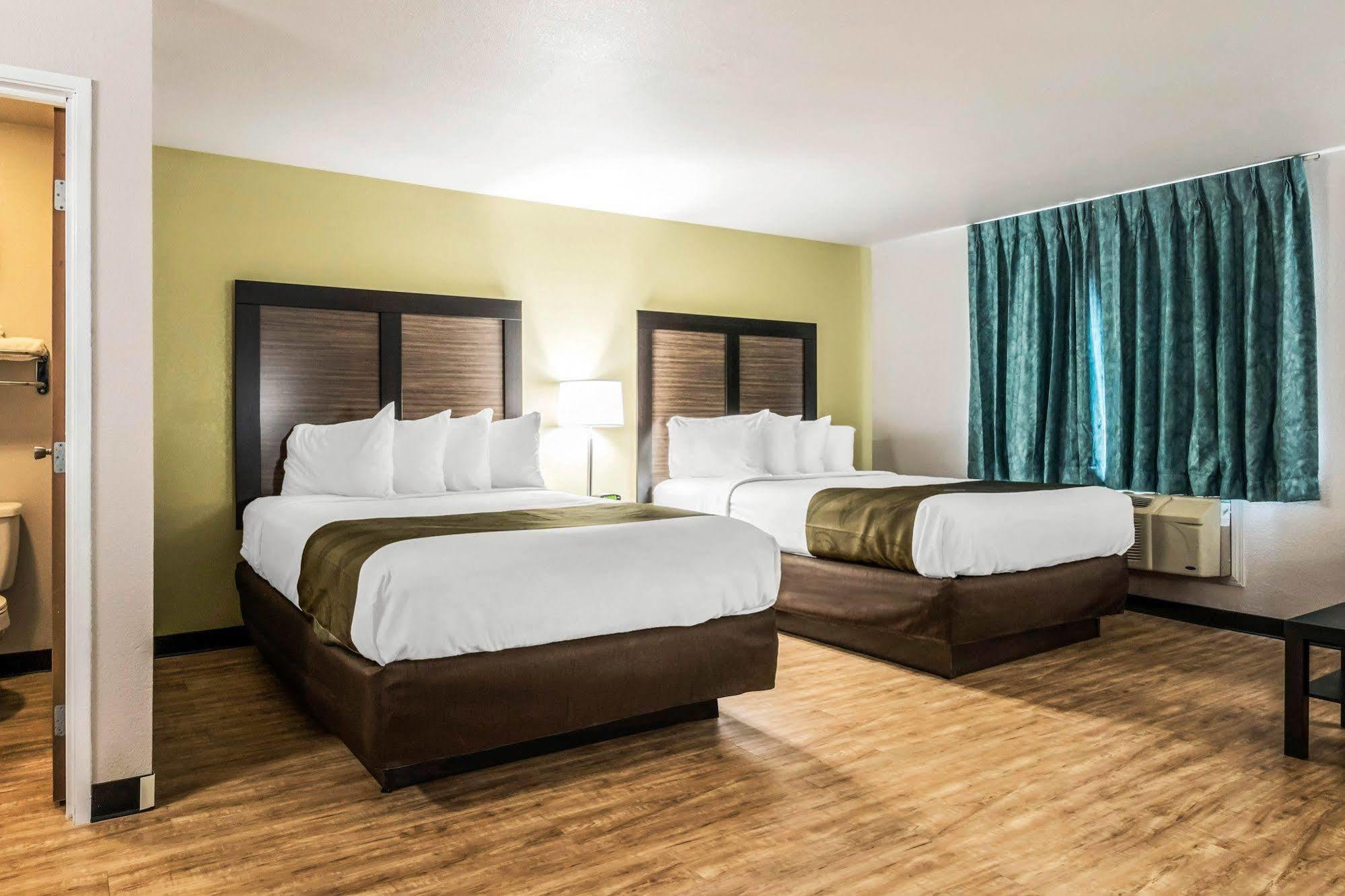 Motel 6 Lancaster, Pa Fertility Bagian luar foto