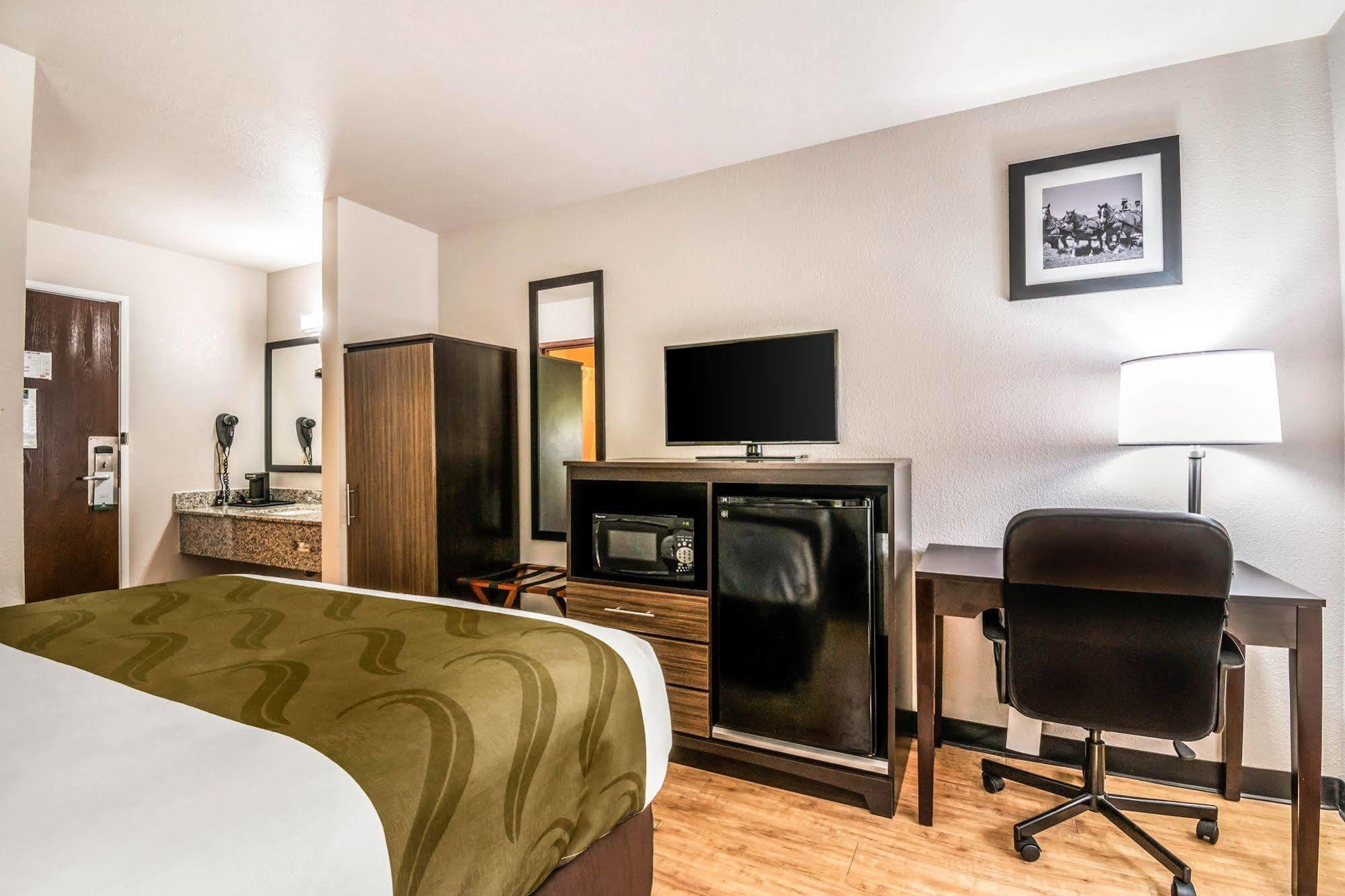 Motel 6 Lancaster, Pa Fertility Bagian luar foto