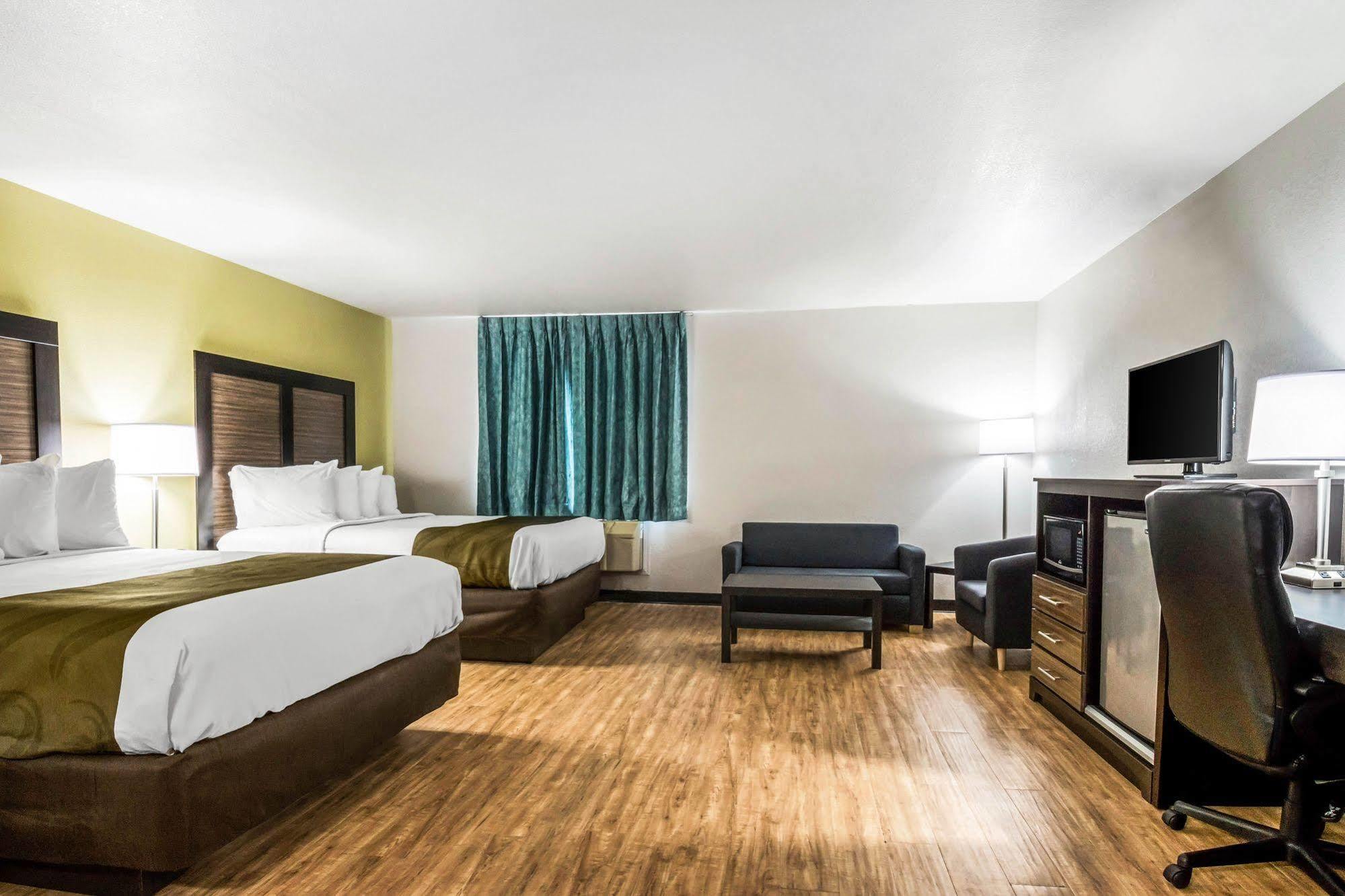 Motel 6 Lancaster, Pa Fertility Bagian luar foto